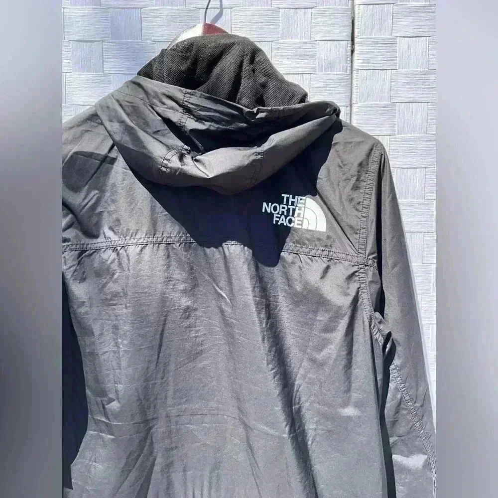 The North Face Men’s Size Small Black Hydrenaline Wind Jacket Good Condition